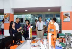 上海市职业教育协会一行莅临济南电子机械工程